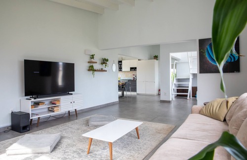 Esmeralda Villa | Lujosa villa en A +++ Ubicación con piscina privada y terraza con vista al mar