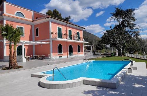 Ogliara Casa | VILLA ESMERALDA