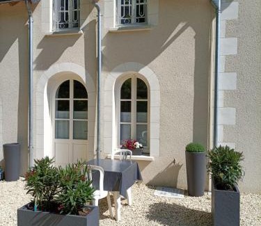 Valencay Cama Y Desayuno | VILLA ESPERANZA Chambre de plain-pied, indépendante, proche Zoo de Beauval et Châteaux de La Loire