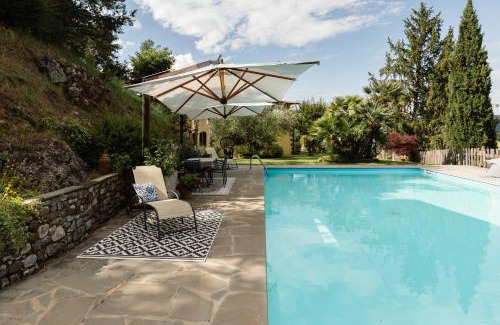 Lisciano Niccone Villa | Villa Essiccatoio by MMega