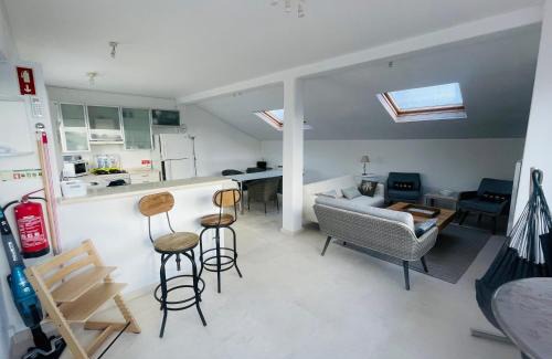 Peniche Casa | VILLA Estrelas - PENICHE Centre Ville -Vue mer -Choix de 3 maisons indépendantes dans la même rue - Plage à 300 metres -Parking gratuit-