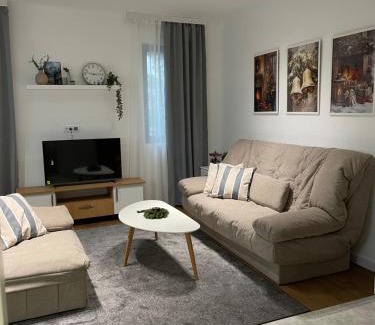 Lisina Apartamento | Villa Evergreen