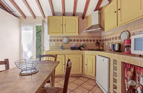 Hyeres Villa | Villa « Fanny » con piscina compartida, terraza privada y Wi-Fi