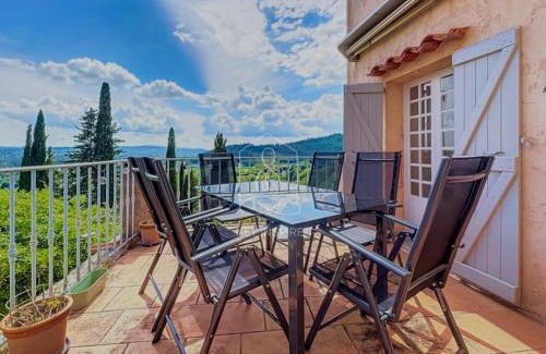 Callian Villa | Villa Fauvettes, vue imprenable, vaste jardin