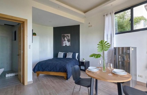 Jarabacoa Villa | Villa Favella-Pop-Art-View-7BR-Jamaca De Dios-Balcony-Dream