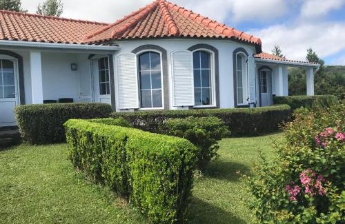 Santa Cruz das Flores Villa | Villa Ferreirinha