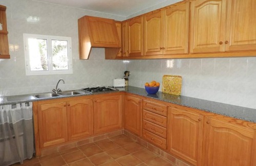 Puerto Luz Chalet De Esquí | Villa Ferrer: Impresionante villa con acceso directo al mar