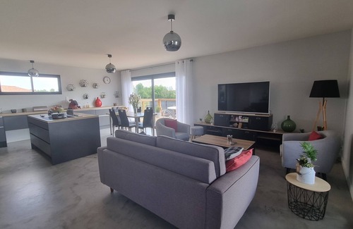 Berrias-et-Casteljau Casa | Villa Fidji au Coeur de l Ardeche du sud Prés des Gorges du Chasezac