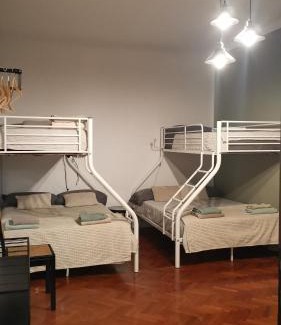 Luni Casa | Villa Flora Affittacamere