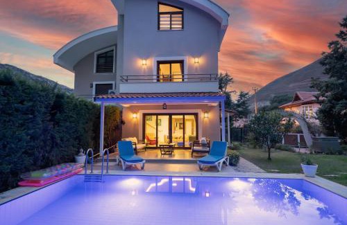 Icmeler Villa | Villa Floransa Icmeler