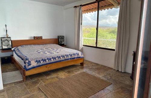 Puerto Velasco Ibarra Casa | VILLA FLOREANA