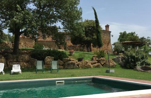 Pienza Villa | Villa Fonte all'Oppio con area piscina recintata