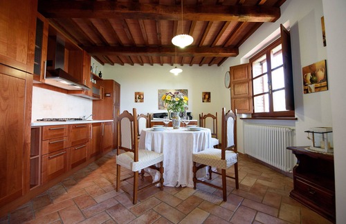 Lisciano Niccone Villa | Villa para 10 personas con piscina con una vista "verdaderamente maravillosa" al lago Trasimeno