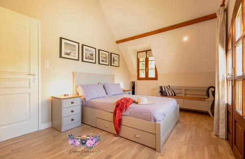 Brantome-en-Perigord Villa | Villas con capacidad para 1 - 10 en Dordoña con piscina y restaurante.