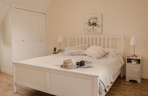 Brantome-en-Perigord Villa | Villas con capacidad para 1 a 10 en Dordoña con piscina y restaurante.