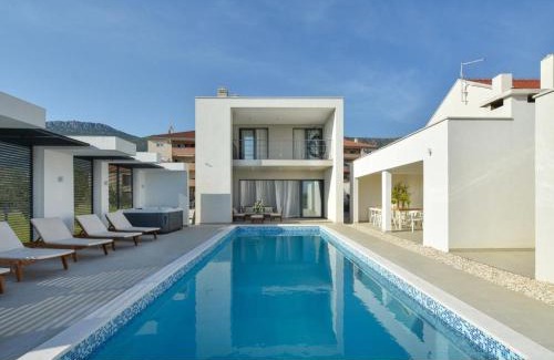 Kastela Villa | Villa Formosa