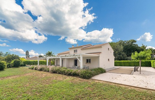 Saint-Genies-de-Fontedit Villa | Villa en Occitania con piscina climatizada