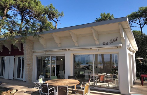 Saint-Georges-de-Didonne Villa | Villa facing the sea with wooded park in Saint-Georges-de-Didonne 🌴🌊