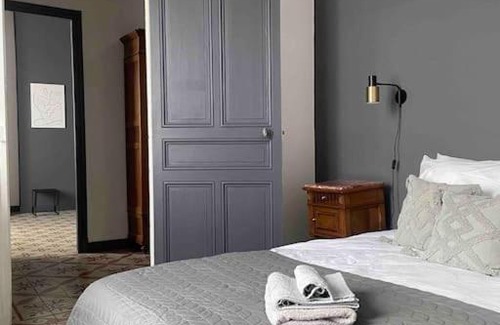 Saint-Hippolyte Casa | VILLA MONTGAILLARD 5km MER cœur village 220m² 3ch