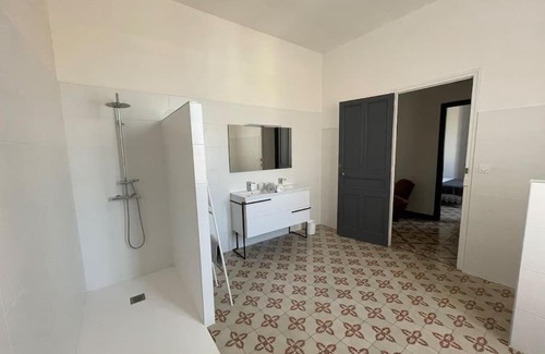 Saint-Hippolyte Casa | VILLA MONTGAILLARD 5km MER cœur village 220m² 3ch