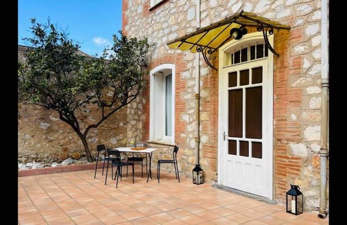 Saint-Hippolyte Casa | VILLA MONTGAILLARD 5km MER cœur village 220m² 3ch