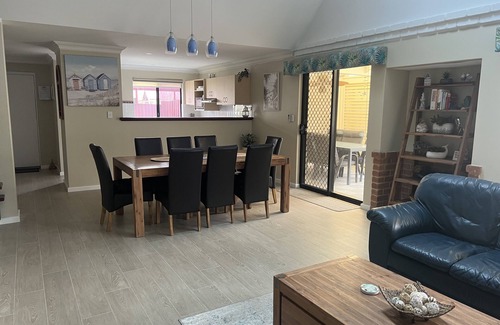 Dunsborough Villa | Casa adosada, WIFI ilimitado gratuito, a 200 m de la playa, tranquilo, cercado, encubierto para 2 autos