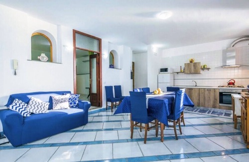 Conca dei Marini Villa | Propiedad con plataforma de mar privada cerca de Amalfi y plazas de aparcamiento privadas