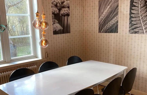 Saltsjo Boo Casa | Villa from the 1920s with a garden and nearby lake.