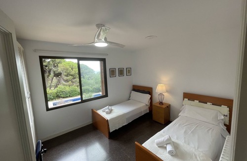 Sant Vicenc de Montalt Casa | Villa Giulia between the sea and the mountains