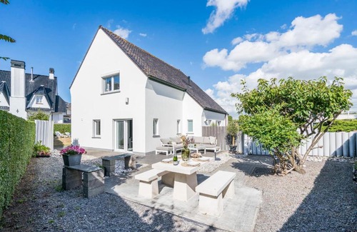 Westende Casa | Villa Gamoni - spacious holiday home with garden