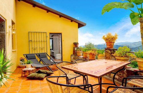 Podenzana Casa | Villa Garibaldino