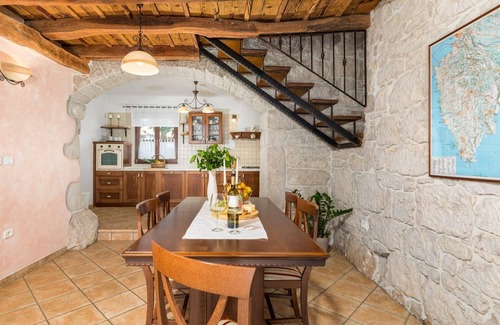 Buzet Villa | Villa Garibaldi - Un retiro tranquilo en Istria