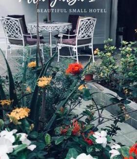 Barrio Garzota Casa | Villa Garza Inn