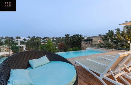 Santa Maria Estate Casa | Villa GEM with in/Outdoor Pool & SPA + Billiard