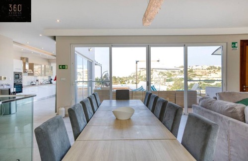 Santa Maria Estate Casa | Villa GEM with in/Outdoor Pool & SPA + Billiard
