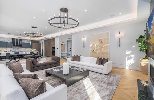The Flats Villa | Villa Gemma by LuxJB🥇New Beverly Hills Flats Mansion | Gym | Sauna | Cinema
