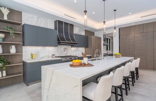 The Flats Villa | Villa Gemma by LuxJB🥇New Beverly Hills Flats Mansion | Gym | Sauna | Cinema