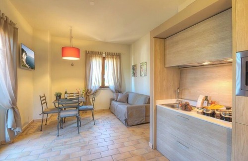 Camerano Casa | Villa Gens Camuria