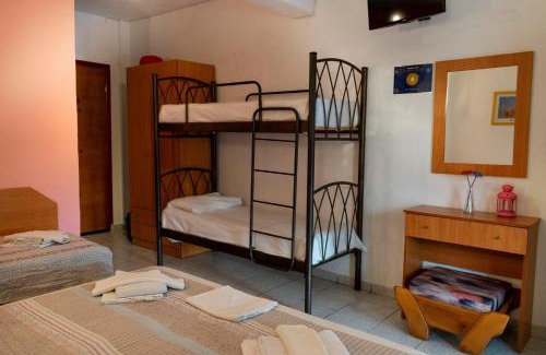 Paradhisos Apartamento | Villa Gesthimani