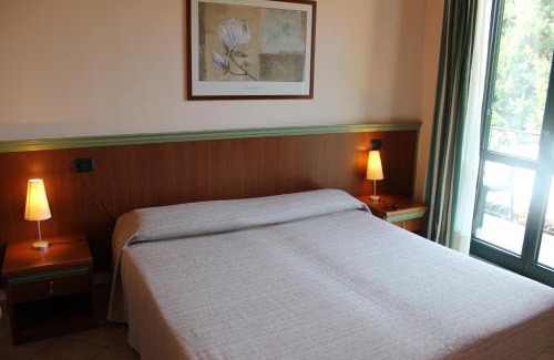 Arsago Seprio Cama Y Desayuno | Villa Giglio