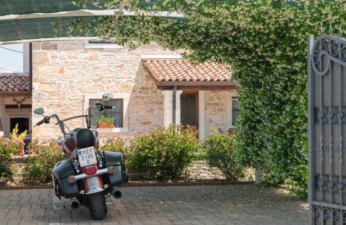 Valtura Villa | VILLA GINA