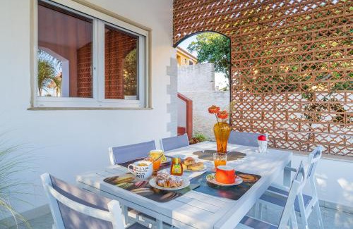 Fontane Bianche Villa | Villa Gioia 400m from the beach