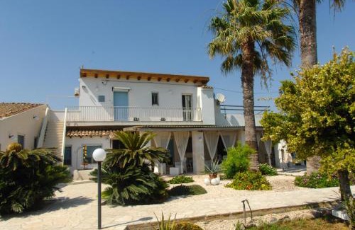 Scicli Cama Y Desayuno | Villa Giummarito