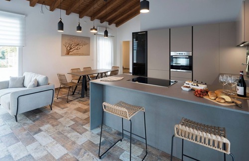 Buseto Palizzolo Villa | Villa Giuseppina near shops and restaurants