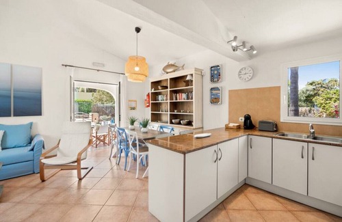 Cala'n Bosch Villa | Villa Gloria - Cheerful 2-bedroom villa with pool