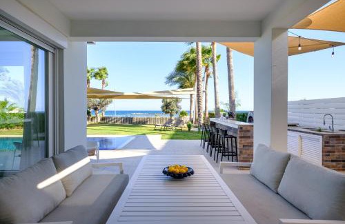 Oroklini Villa | Villa Goldfish - 5BR Beachfront Luxury with Pool & Jacuzzi