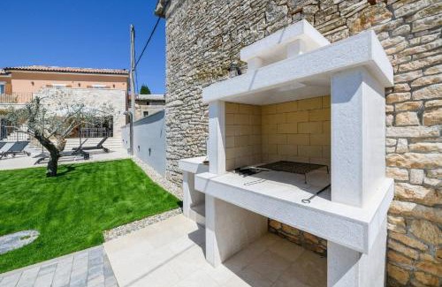 Jursici Casa | Villa Grande, Klimatisiert Und Mit Pool In Jursici