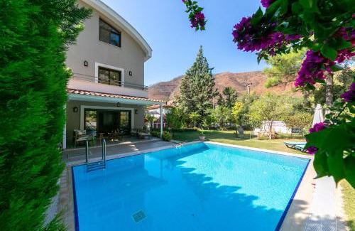 Icmeler Villa | Villa Grass 2 Daily Weekly Rentals