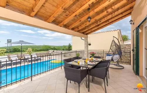 Kanfanar Villa | Villa Grguci