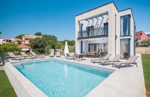 Gulici Villa | Villa Grota